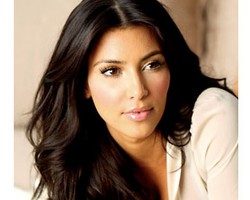 Wow! Kim Kardashian Habiskan Rp 1 Miliar untuk Tetap Cantik