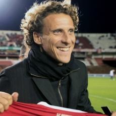 Tak Bersinar di Inter, Forlan Tak Masalah