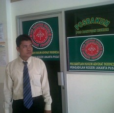 Kisah Pengacara Probono, Siang Advokat Malam Tukang Ojek