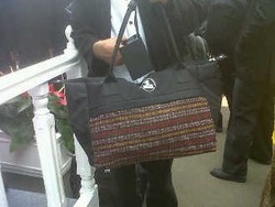 Ini Souvenir Upacara HUT RI Nuansa Sumut yang Diisukan Senilai Rp 1,7 M