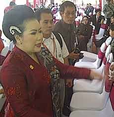 Tas Anggota Dewan Raib Usai Upacara 17-an di Gedung Grahadi