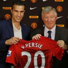 Fergie: Van Persie Cuma Mau ke MU