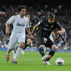 Si Kelelawar Pede Sambangi Bernabeu