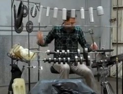 Suku Cadang Mobil Jadi Alat Musik