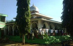 Ratusan Umat Islam di Lima Kecamatan di Sumenep Juga Lebaran Hari Ini