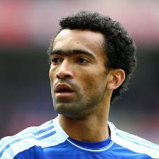 Bosingwa Gabung QPR
