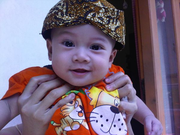 Aji Aryasatya Hendarto, 9 Bulan, Lelaki