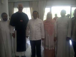 Pejabat dan Tokoh Agama Silaturahmi ke Kediaman Gubernur