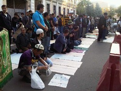  1 Juta Muslim Moskow Gelar Salat Idul Fitri di 5 Masjid Besar