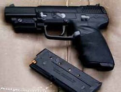 Pejabat Kemenag Ditahan Polisi Karena Bawa Airsoft Gun