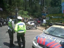 Selain Blokir Tangkubanparahu, Warga Juga Larang Wisatawan Datang