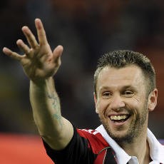 Galliani: Milan-Inter Sedang Diskusikan Transfer Cassano