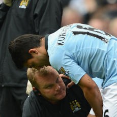 Terkait Cederanya, Aguero Coba Tenangkan Fans City