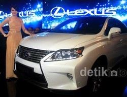 Lexus Dambakan Mesin Kecil