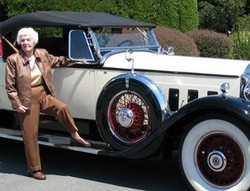 Nenek 102 Tahun, Kendarai Mobil yang Sama Selama 62 Tahun