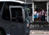 TransJ Jadi Transportasi Pilihan Warga ke Ragunan