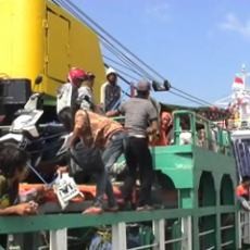 Arus Mudik ke Pulau Kangean Masih Padat