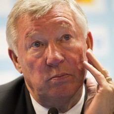 Fergie Enggan Kritik Timnya