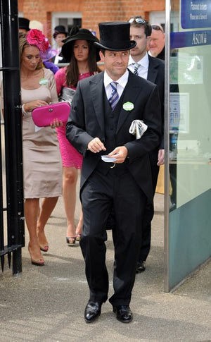 Ke Mana Owen Berlabuh?