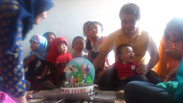 Einar Mehri Ghoffar, 1,3 Tahun, Lelaki