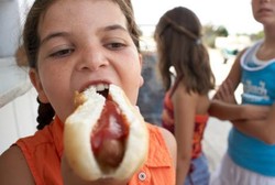 Anak yang Suka Makan Junk Food, IQ nya Lebih Rendah 2 Poin