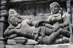 Asmaragama, Puncak Nikmat Saat Saling Memasukkan Kelamin