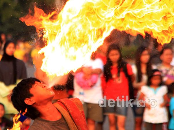 Monas Masih Dipadati Wisatawan