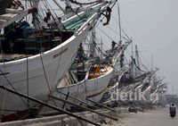 Aktivitas Pelabuhan Sunda Kelapa Masih Sepi