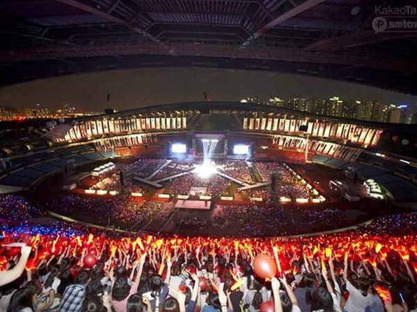 Meriahnya Konser SM Town di Seoul