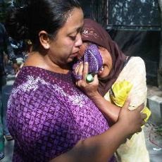 Tempat Penyimpanan Rongsokan Terbakar, Orang Tua Pemilik Gudang Shock