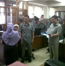 Hari Pertama Kerja, Edi Siswadi Sidak PNS di Balkot