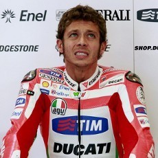 Bahas Masa Depan di Yamaha, Rossi Mengaku Ingin Dekat-dekat Lorenzo