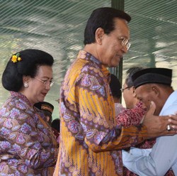 Ribuan Warga Yogya Hadiri Open House Sultan