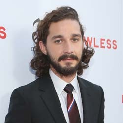 Wajah Brewokan & Rambut Gondrong Shia LaBeouf