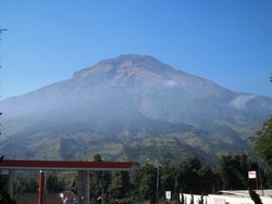 Gunung Sindoro Sumbing