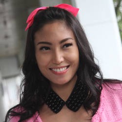 Hamil Muda, Ayu Dewi Ingin Terus Dimanja