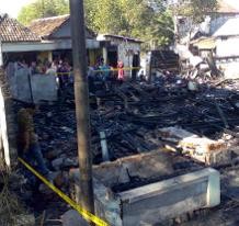 LPG Bocor, Rumah Semi Permanen Ludes Terbakar