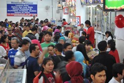 Puncak Arus Balik, Pusat Oleh-oleh Kota Semarang Diserbu Pembeli