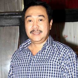 Maju Jadi Wakil Walikota, Dwi Yan Tak Tinggalkan Dunia Hiburan