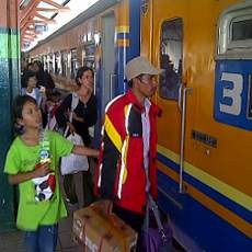 2.606 Orang Kembali ke Jakarta via Stasiun Pasar Turi