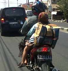 Libur Lebaran Usai, Kawasan Kalianak Dibanjiri Pemudik Bermotor