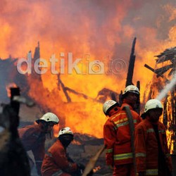 Politikus PDIP Bantah Berniat Sudutkan Cagub DKI Terkait Kebakaran