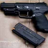 Ketahuan Pakai Pistol Palsu, Kawanan Perampok di Roxy Diamuk Massa