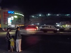 SGC Cikarang saat gelap
