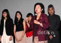 Menparekraf Nonton Rumah Di Seribu Ombak