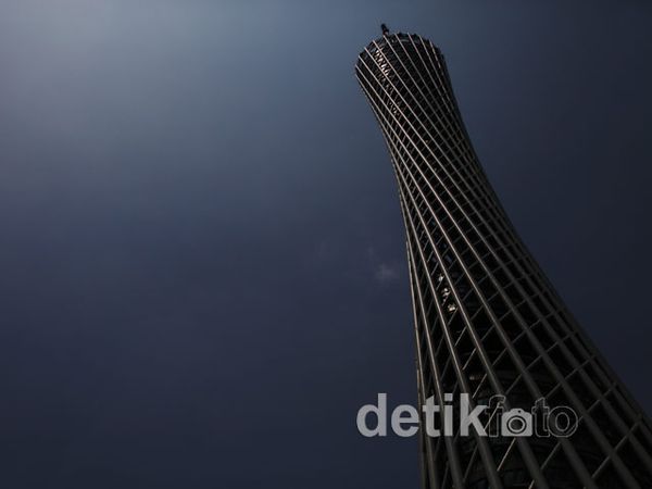 Menjejakkan Kaki di Guangzhou TV Tower
