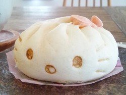Hmm... Hangat Lucu Bakpao Hello Kitty!