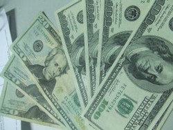 Deutsche Bank Cabut Bonus Karyawan