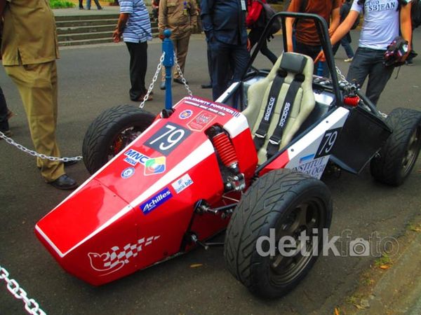 Mushika One, Mobil Balap Anak ITB