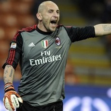 Abbiati Minta Fans Milan Bersabar